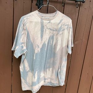 Up-cycled bleach dyed men’s large tshirt